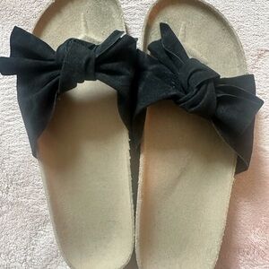 Black Slide Sandals with Decorative Bows
